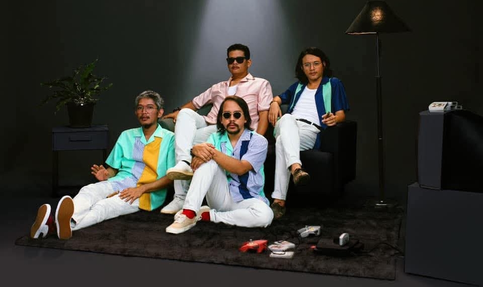 8 Band Indie Indonesia yang Naik Daun, dari Coldiac hingga The Adams