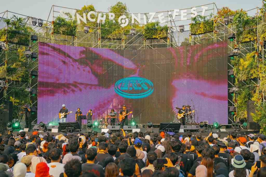 Synchronize Fest 2026 Hari Pertama: Efek Rumah Kaca hingga Barasuara Gaungkan Kegelisahan