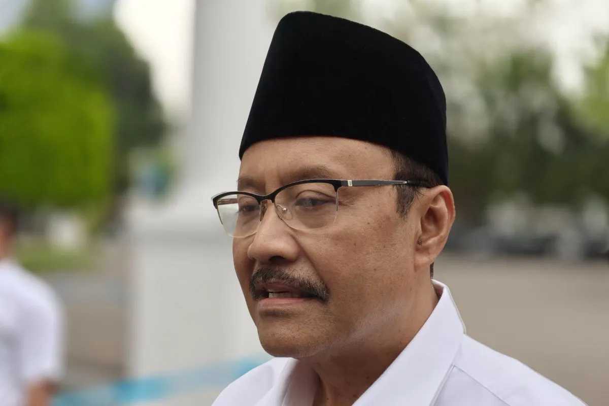 Tidak Semua Warga Dapat HP Gratis, Mensos: Diprioritaskan yang Belum Punya