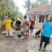 Capek Berharap ke Pemkab Banyumas, Warga Kalikesur Patungan Perbaiki Jalan