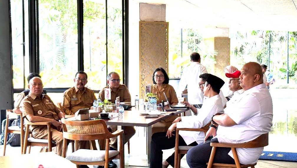 Bupati Banyumas Konsultasi ke Mensos RI soal Carut Marut Data Desil