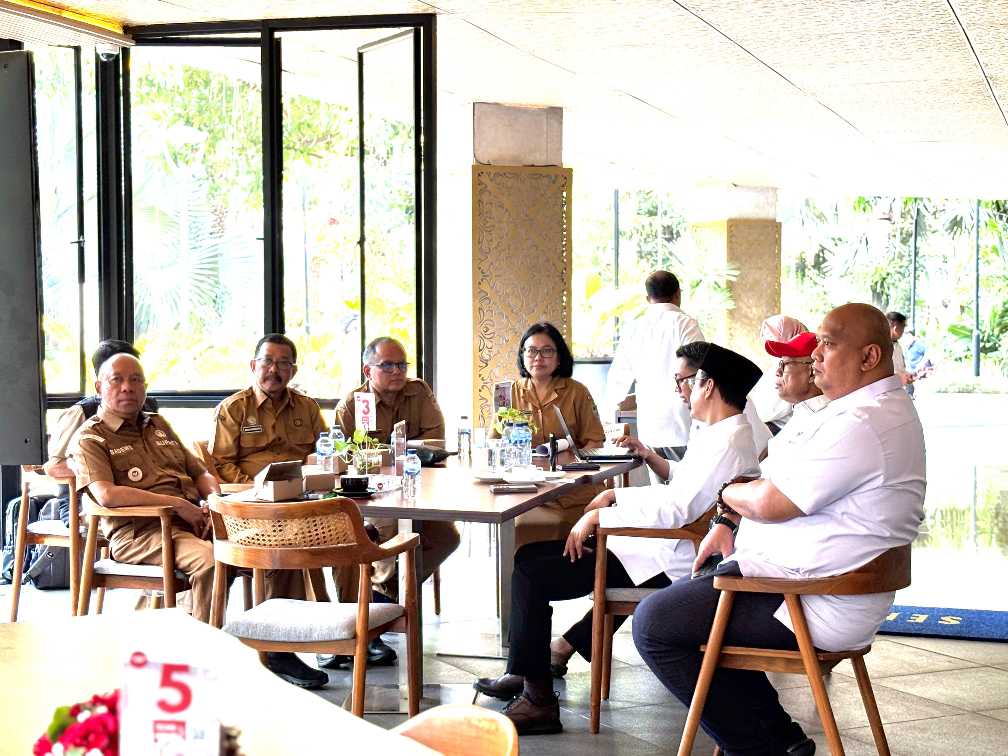 Bupati Banyumas Konsultasi ke Mensos RI soal Carut Marut Data Desil