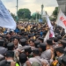 Mahasiswa Banyumas Luapkan Kekecewaan di Dua Tahun Prabowo-Gibran, Aksi Saling Dorong Tak Terhindarkan