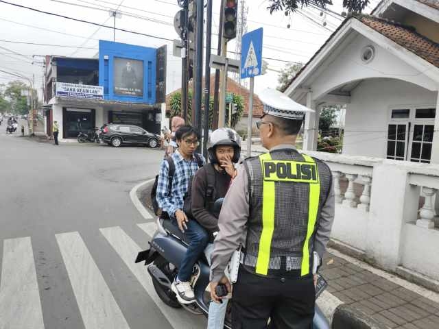 Satlantas Polresta Banyumas Tindak 29 Pelanggar di Simpang Karang Kobar