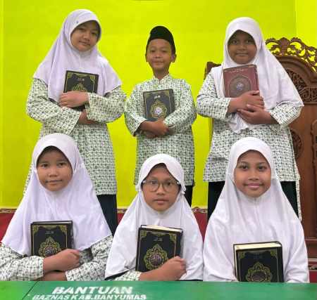 Enam Santri LPQ Roudlotul Munawwaroh Khatam Al-Qur’an 30 Juz, Generasi Perdana Sejak 2019